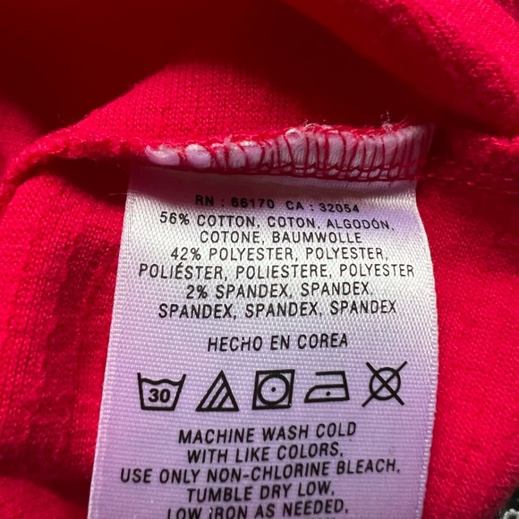 Not your average tee, hot pink, unusual neck line & unique details - Picture 4 of 5